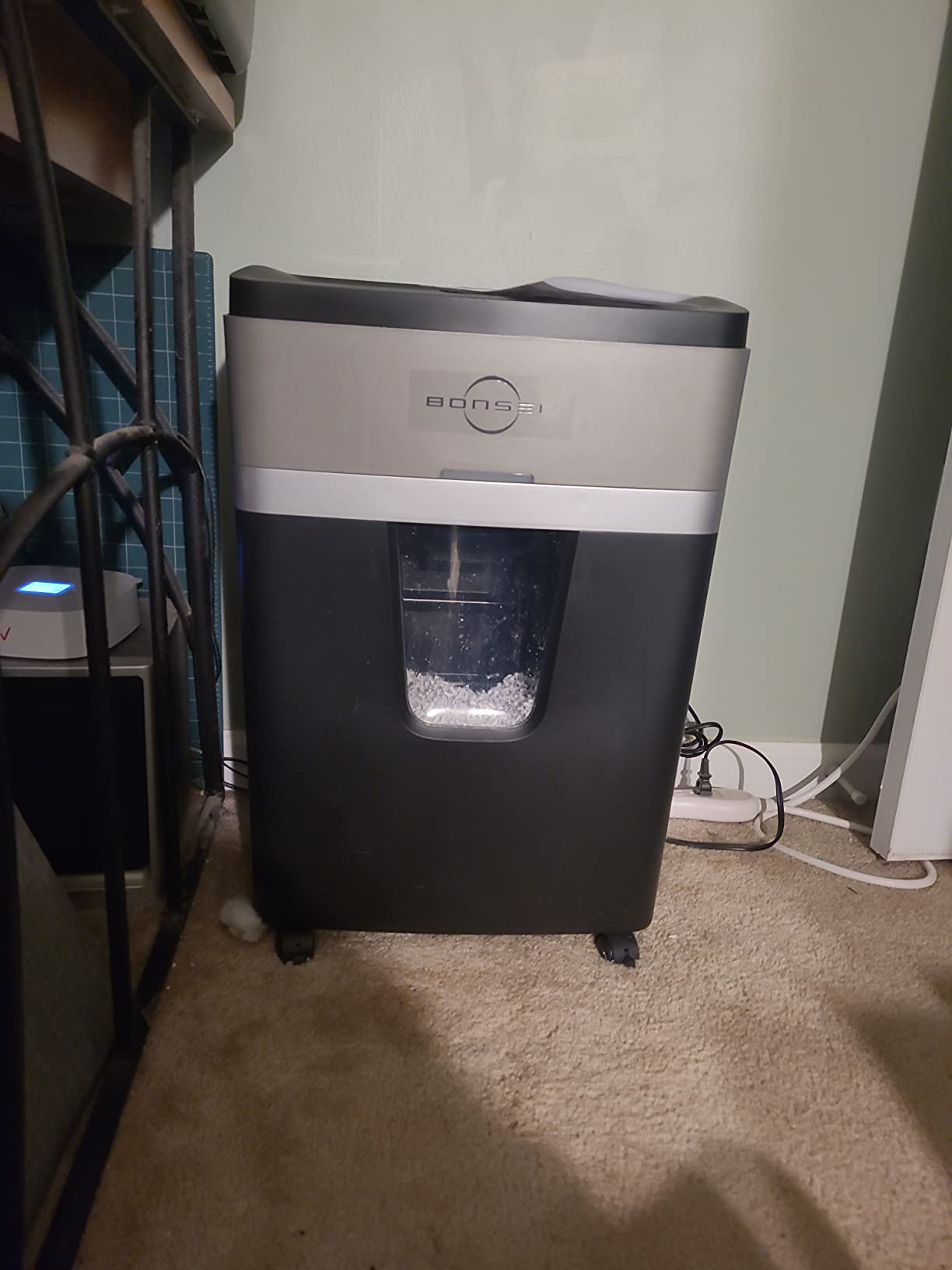 BONSEN 160-Sheet Autofeed Micro-Cut Heavy Duty Paper Shredder for Office customer photo 2