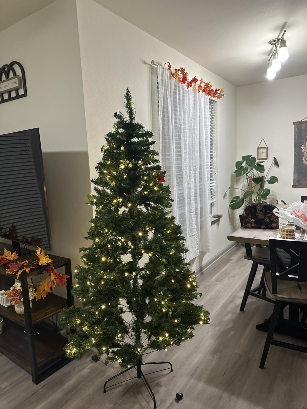 7FT Artificial Prelit Classic Christmas Tree with Remote Control,Timer customer photo 2