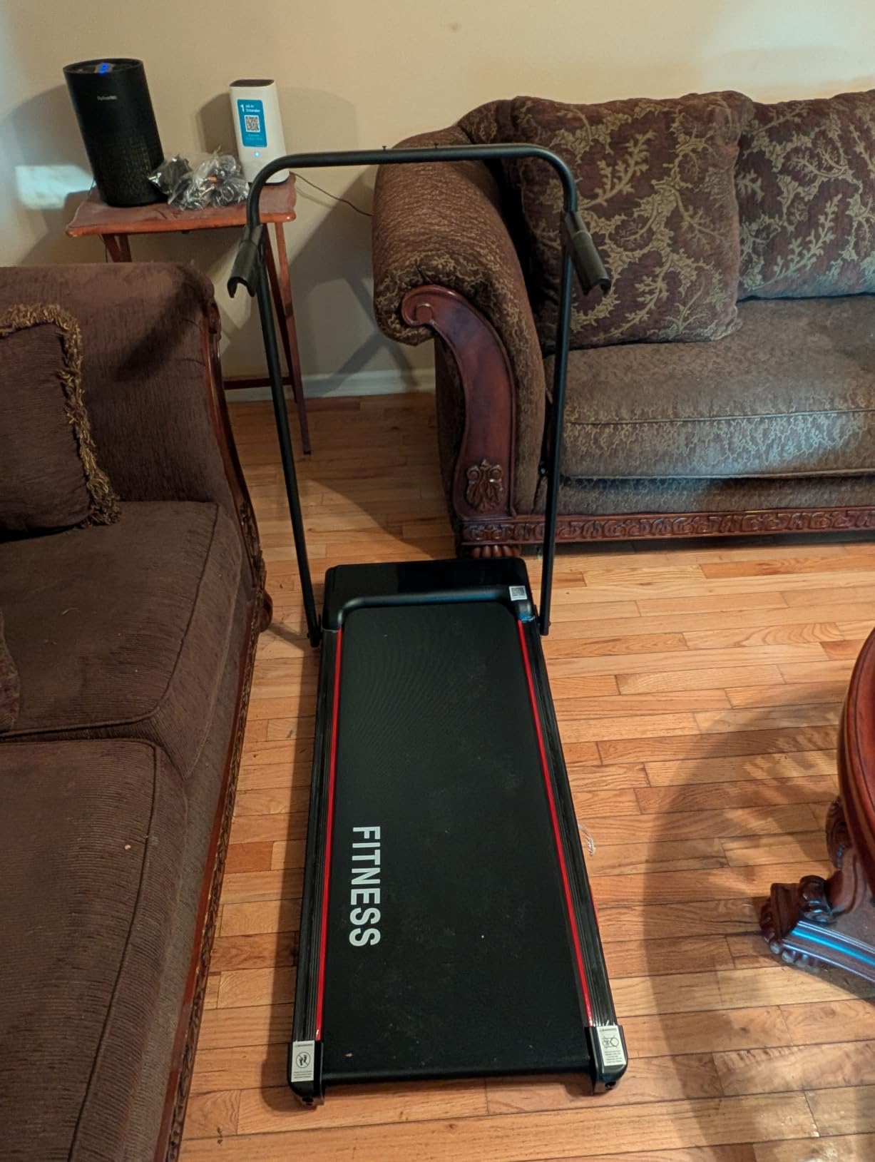 RHYTHM FUN 16% Incline Walking Pad Treadmill with Handles, 6.2MPH, Foldable customer photo 1